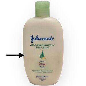 50% full Johnson’s Aloe & Vitamin E Baby Lotion 15 oz Original Skin Discontinued